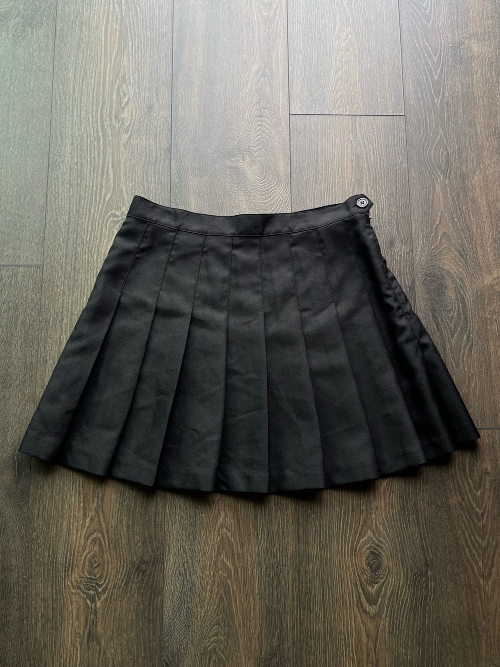 NWOT American Apparel Pleated Mini Skirt